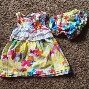 🌸 Youngland Baby 6-9 month butterfly dress & bloomers